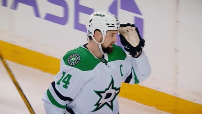 踢球可以更 踢球可以更